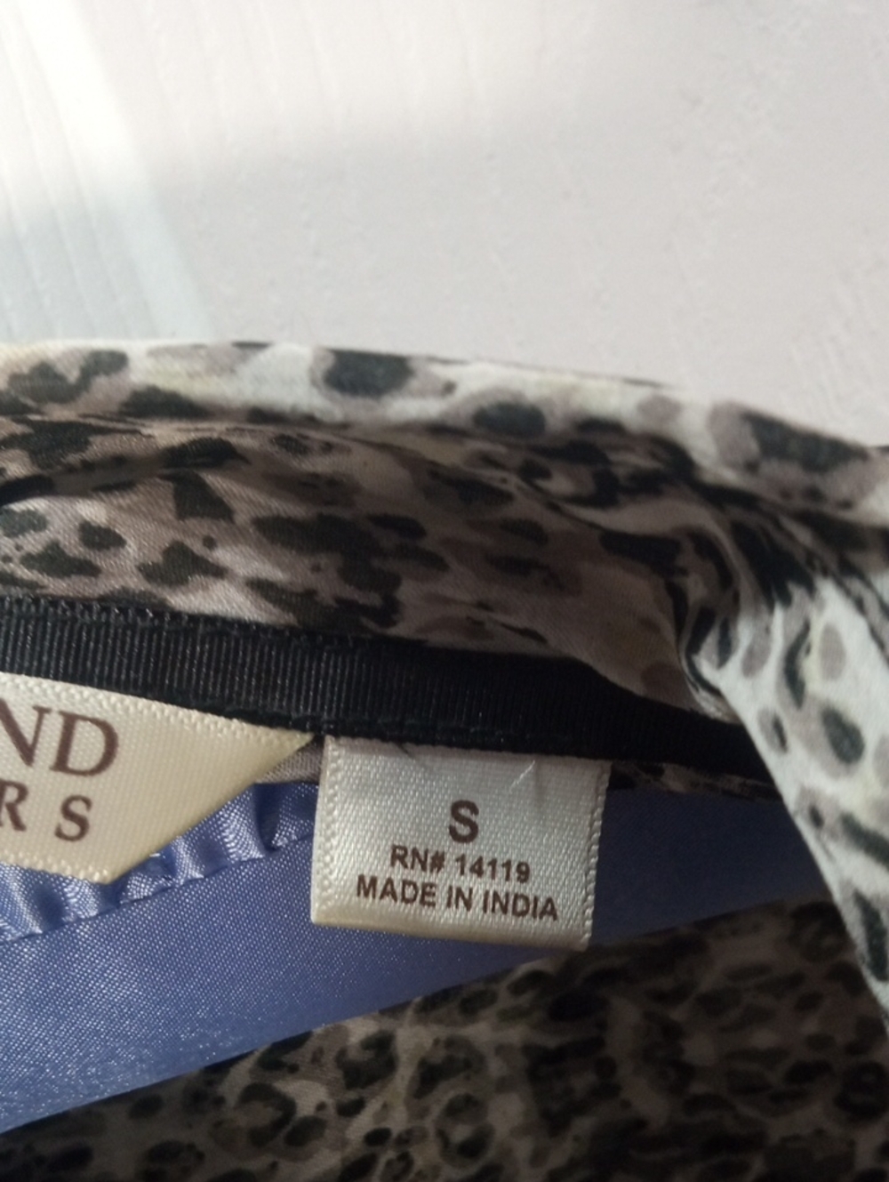 CUMBERLAND OUTFITTERS BUTTON DOWN SHIRT - Picture 6 of 10